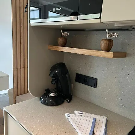 Maja By Krone Travel Agency * 젤암제