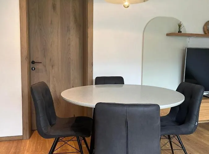 Apartment Maja By Krone Travel Agency