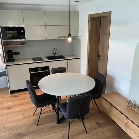 Maja By Krone Travel Agency Appartamento Zell am See